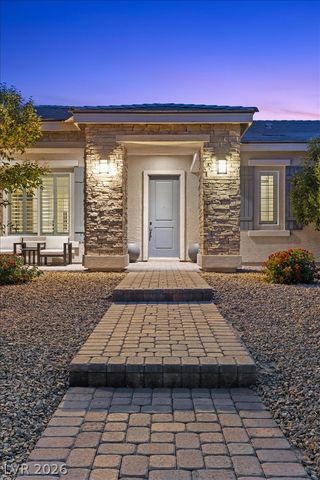 4967 Enchanted View Street, Las Vegas, NV 89149