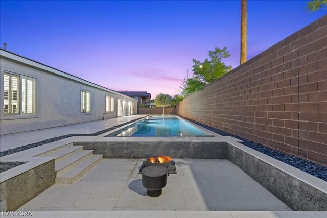 4967 Enchanted View Street, Las Vegas, NV 89149