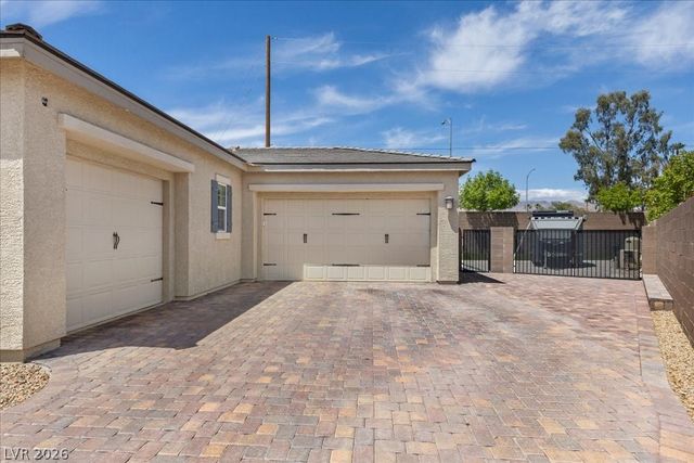4967 Enchanted View Street, Las Vegas, NV 89149