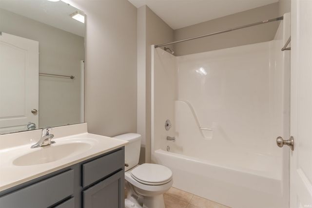 6127 Porterfield Drive, Evansville, IN 47711