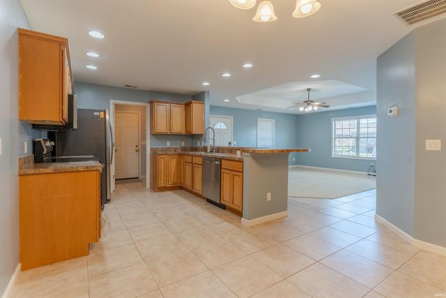 6127 Porterfield Drive, Evansville, IN 47711