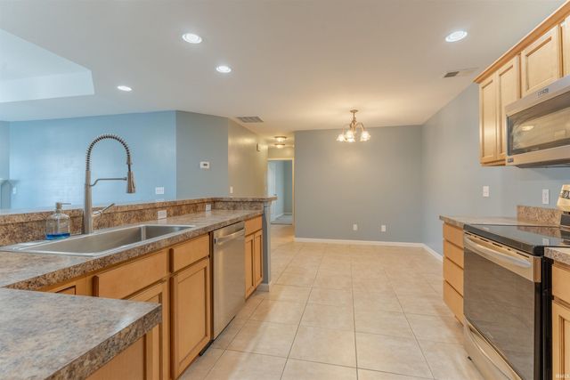 6127 Porterfield Drive, Evansville, IN 47711