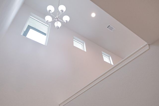 1029 N Cypress Street, Woodlake, CA 93286