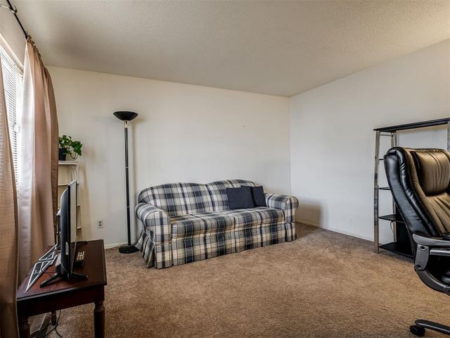 6421 N Libby Avenue, Oklahoma City, OK 73132