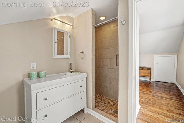 13146 Elgin Avenue, Huntington Woods, MI 48070