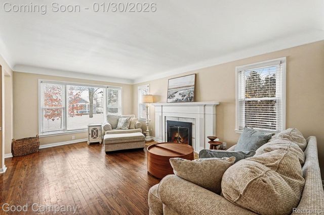 13146 Elgin Avenue, Huntington Woods, MI 48070