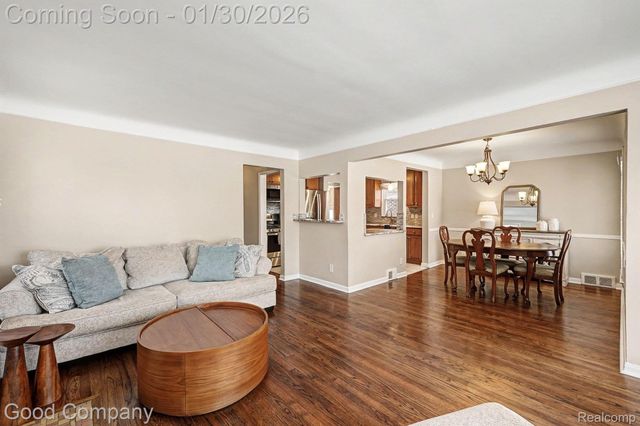 13146 Elgin Avenue, Huntington Woods, MI 48070