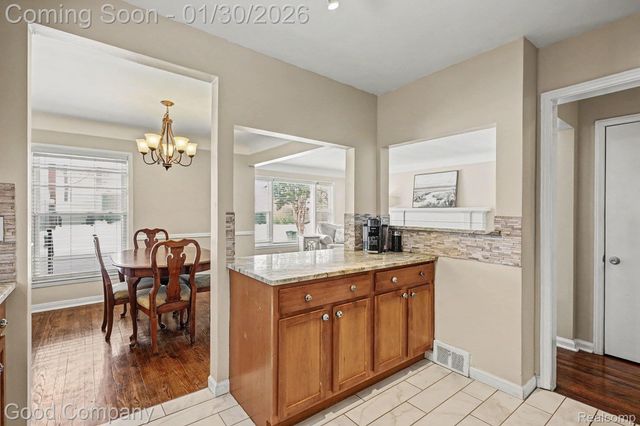 13146 Elgin Avenue, Huntington Woods, MI 48070