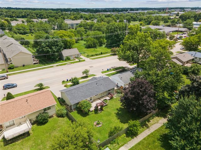 6525 Council St NE, Cedar Rapids, IA 52402