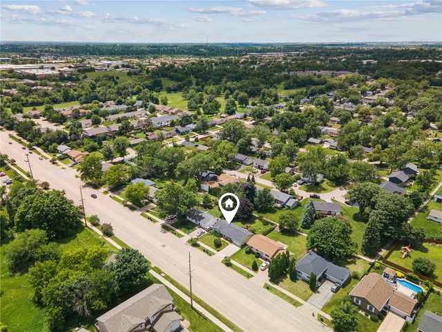 6525 Council St NE, Cedar Rapids, IA 52402