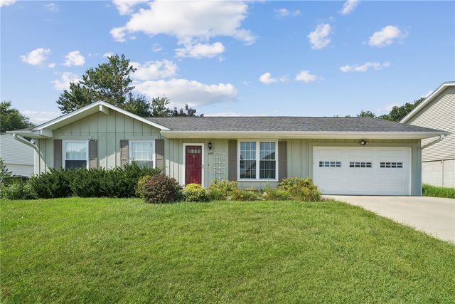6525 Council St NE, Cedar Rapids, IA 52402