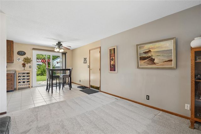 6525 Council St NE, Cedar Rapids, IA 52402