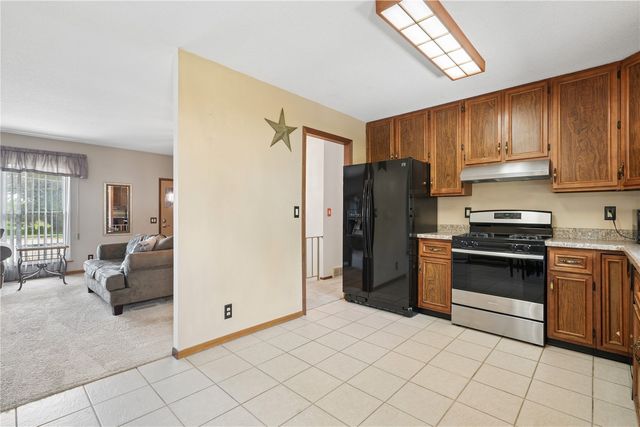 6525 Council St NE, Cedar Rapids, IA 52402