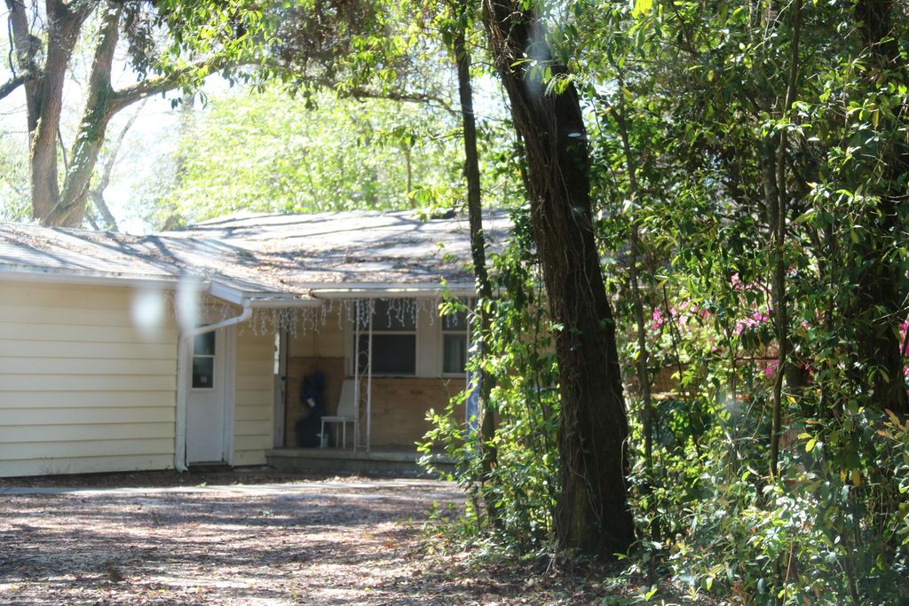 922 Mcfarlan Avenue, Fort Walton Beach, FL 32547