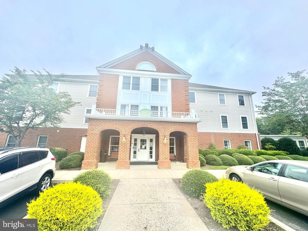 1105 S SCHUMAKER DR #B-103, Salisbury, MD 21804