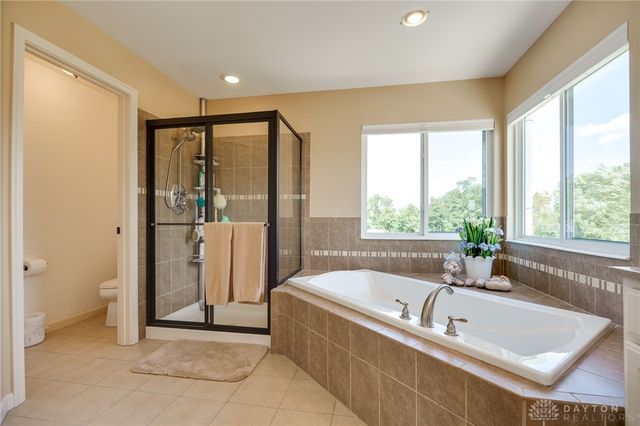 7574 Woodmere Court, Middletown, OH 45044