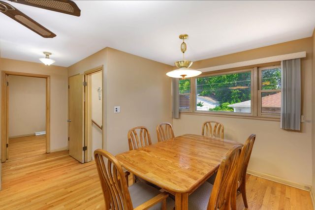 4327 Prairie Avenue, Brookfield, IL 60513