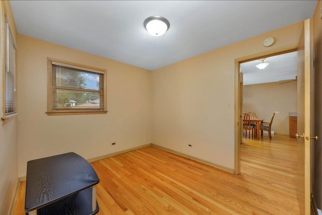 4327 Prairie Avenue, Brookfield, IL 60513