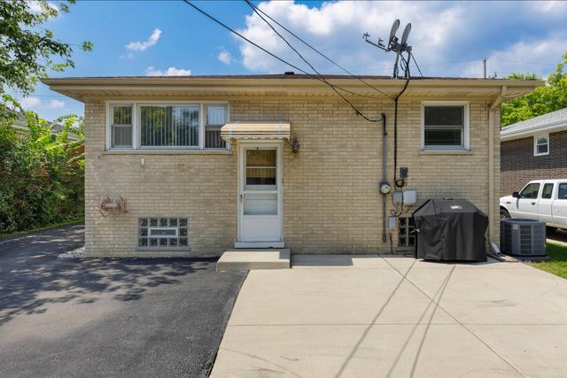 4327 Prairie Avenue, Brookfield, IL 60513