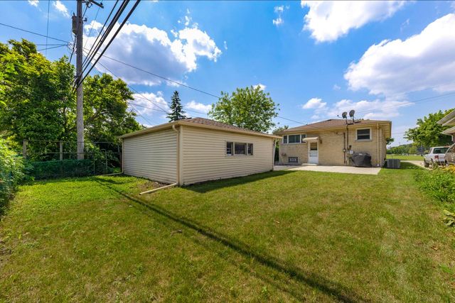 4327 Prairie Avenue, Brookfield, IL 60513
