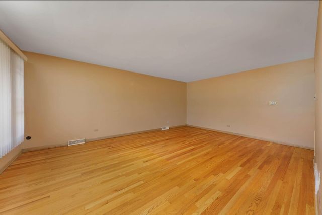 4327 Prairie Avenue, Brookfield, IL 60513