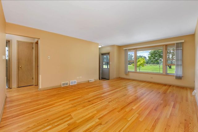 4327 Prairie Avenue, Brookfield, IL 60513