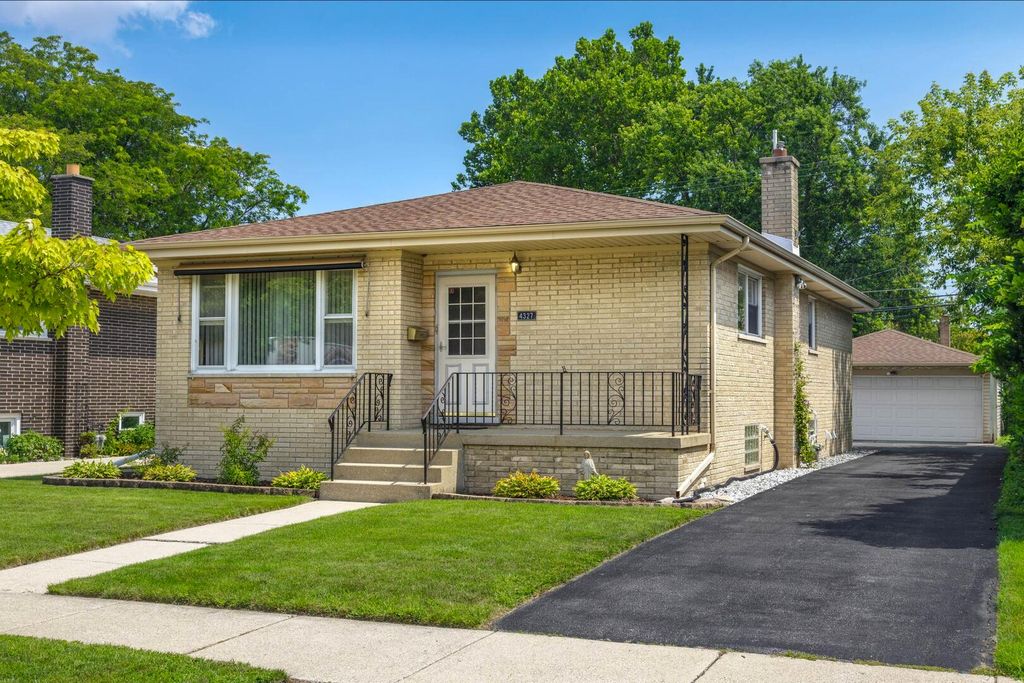 4327 Prairie Avenue, Brookfield, IL 60513