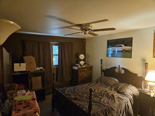 W7254 S Oak Ridge Court, Poynette, WI 53955