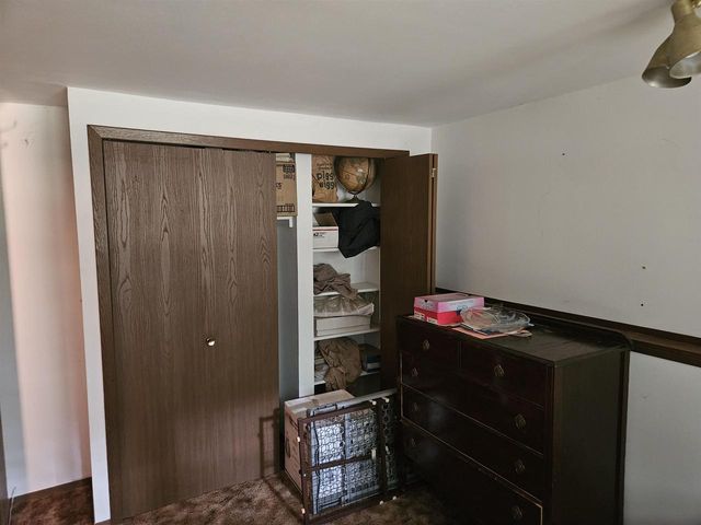 W7254 S Oak Ridge Court, Poynette, WI 53955