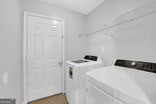 8011 Huntcliff Road, Woodstock, GA 30189