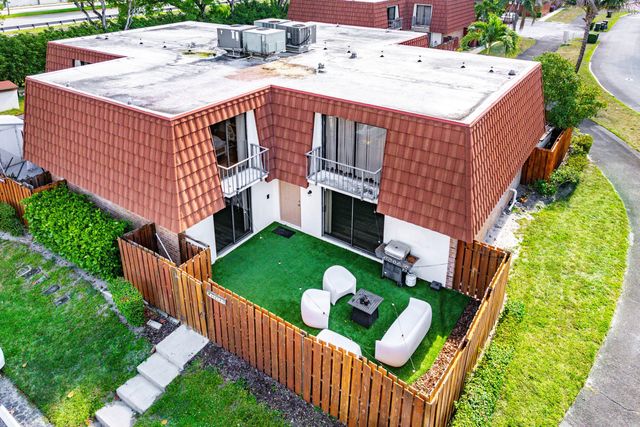 3425 San Bernadino Drive 57-b, Delray Beach, FL 33445
