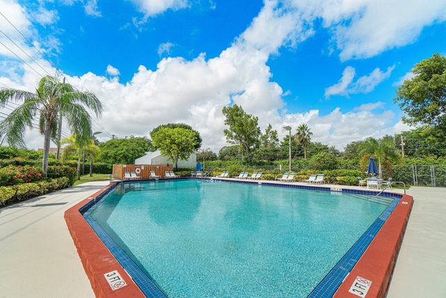 3425 San Bernadino Drive 57-b, Delray Beach, FL 33445