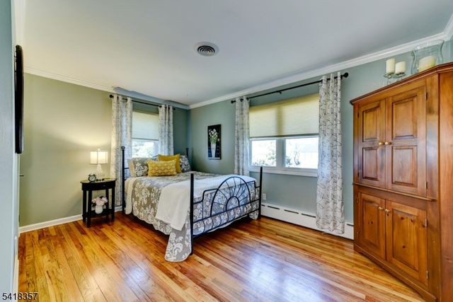 116 CRESTWOOD AVE., Branchburg Twp., NJ 08876