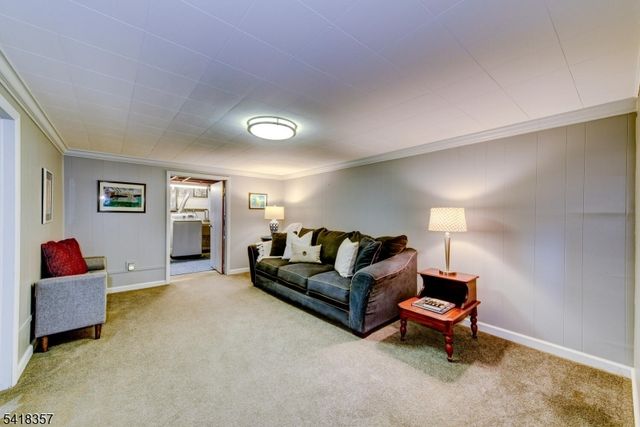 116 CRESTWOOD AVE., Branchburg Twp., NJ 08876