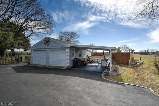 116 CRESTWOOD AVE., Branchburg Twp., NJ 08876