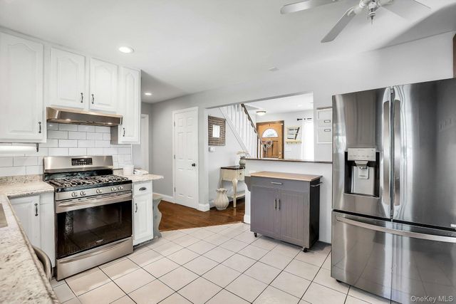 57 Wantagh Avenue, East Islip, NY 11730