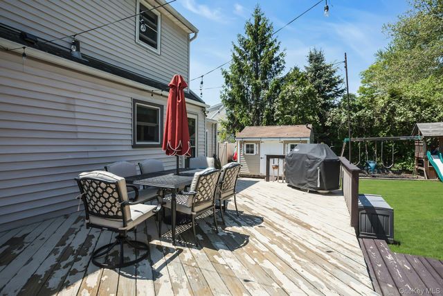 57 Wantagh Avenue, East Islip, NY 11730