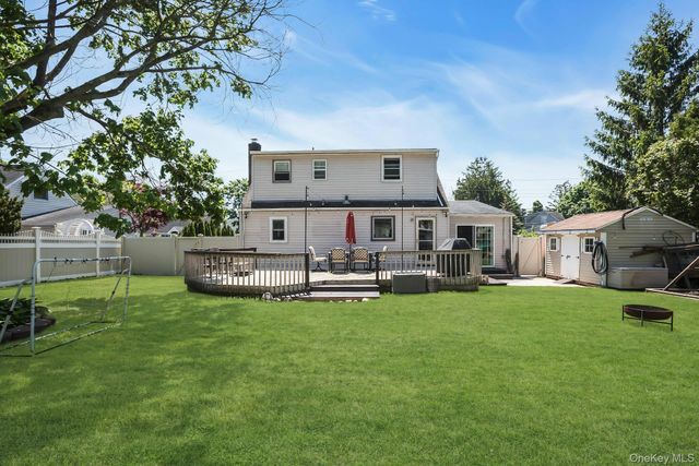 57 Wantagh Avenue, East Islip, NY 11730