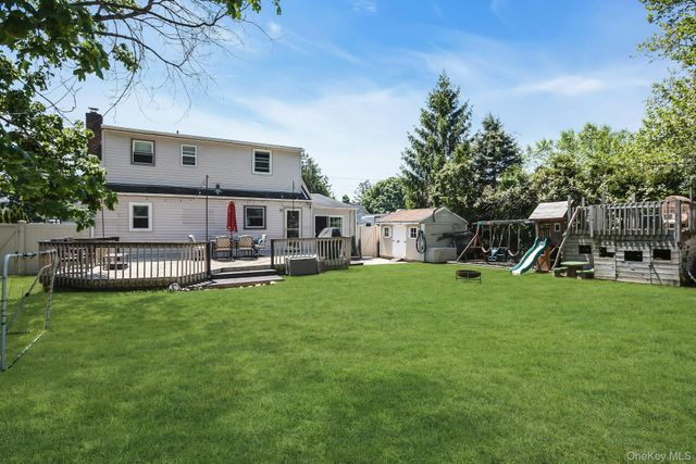 57 Wantagh Avenue, East Islip, NY 11730