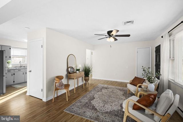 300 MARTIN ST, Luray, VA 22835