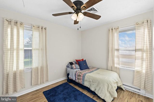 300 MARTIN ST, Luray, VA 22835