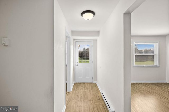 300 MARTIN ST, Luray, VA 22835