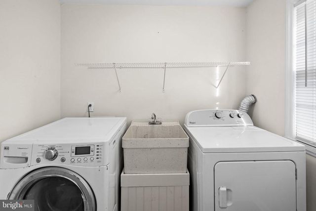 300 MARTIN ST, Luray, VA 22835