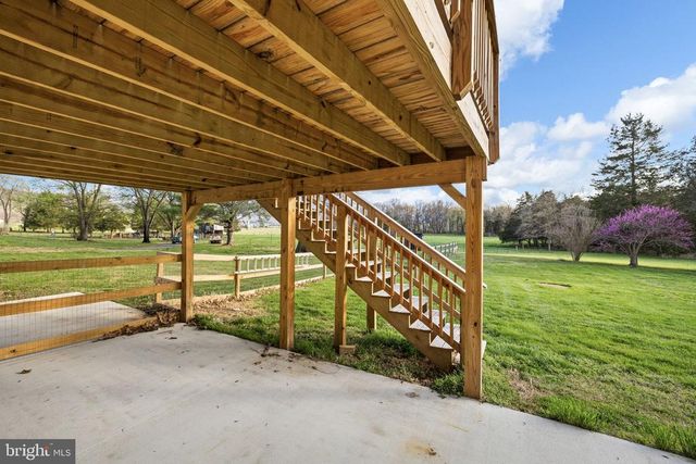 300 MARTIN ST, Luray, VA 22835