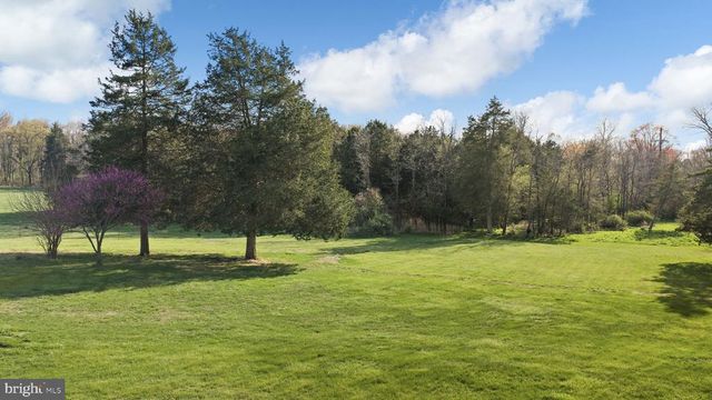 300 MARTIN ST, Luray, VA 22835