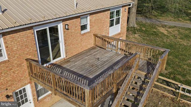 300 MARTIN ST, Luray, VA 22835