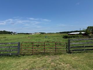 15032 Owens Chapel Rd, White House, TN 37188