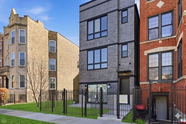 4841 S Prairie Avenue, Chicago, IL 60615