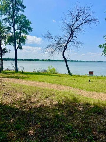 721 Paradise Cove, Shady Shores, TX 76208