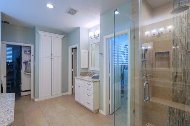 721 Paradise Cove, Shady Shores, TX 76208